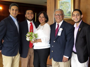 ROBIRO TERAN MORENO Y FAMILIA.